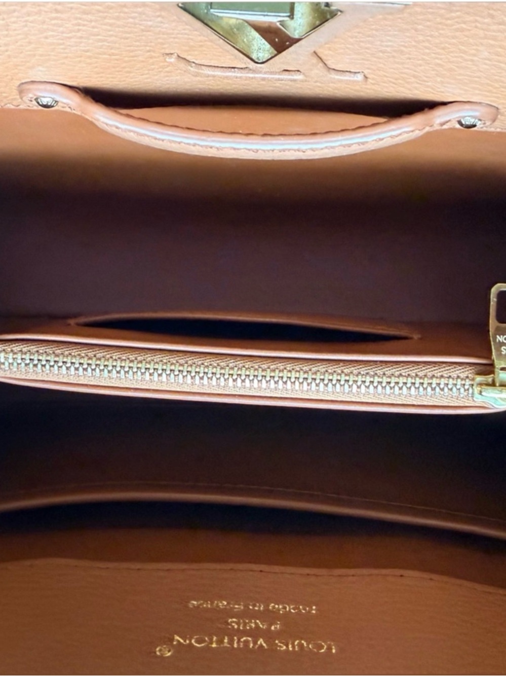 Louis Vuitton Tan Capucines BB - Picture 8 of 12